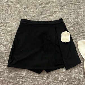 Black skirt with shorts in back